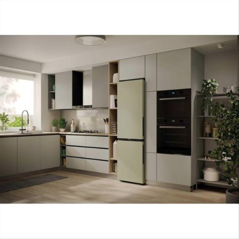 Candy CNCQ2T518EC Frigorifero Combinato 279 L No Frost Classe E Crema